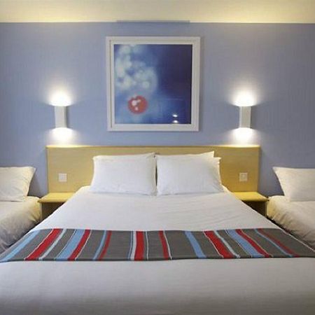 Travelodge Shrewsbury Bayston Hill Exterior photo