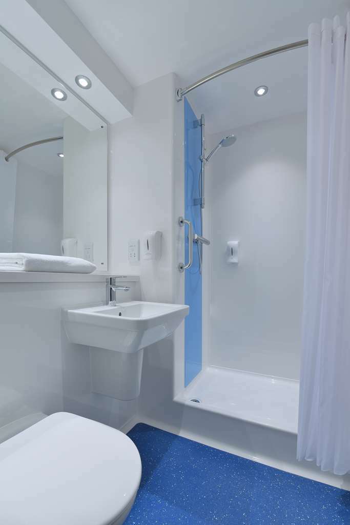 Travelodge Shrewsbury Bayston Hill Room photo